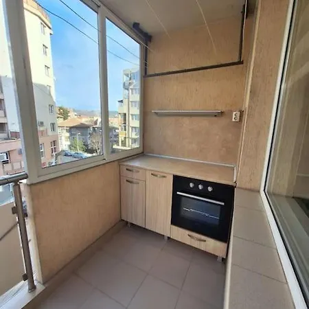 Апартамент арт мира *